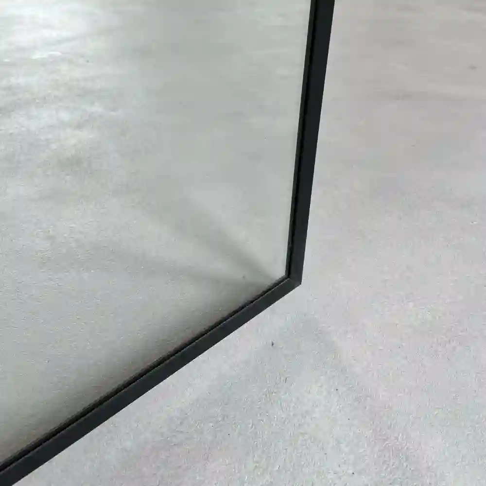 Showroom Brno betonové stěrky